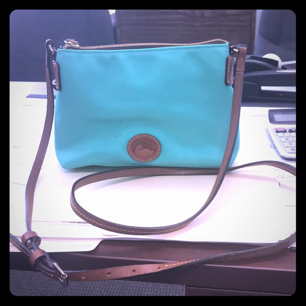 Dooney and Bourke crossbody handbag